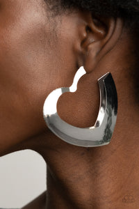 Paparazzi Earrings Heart-Racing Radiance - Silver