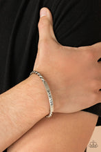 Load image into Gallery viewer, Keep Calm and Believe - Silver bracelet
