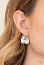 Load image into Gallery viewer, Paparazzi Earrings Royalty High - Gold
