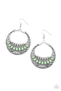 Paparazzi Earrings Crescent Couture - Green