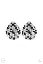 Load image into Gallery viewer, Paparazzi Earrings Elite League - Black

