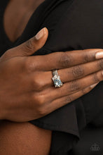 Load image into Gallery viewer, Paparazzi Ring ROYAL Till The End - Blue
