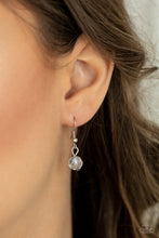 Load image into Gallery viewer, Paparazzi Necklaces Ethereally Ensconced - White
