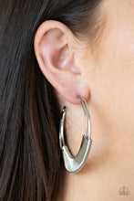 Load image into Gallery viewer, Artisan Attitude - Silver earrings
