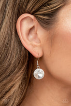 Load image into Gallery viewer, Spotlight Stunner Necklace Restocked Coming Soon
