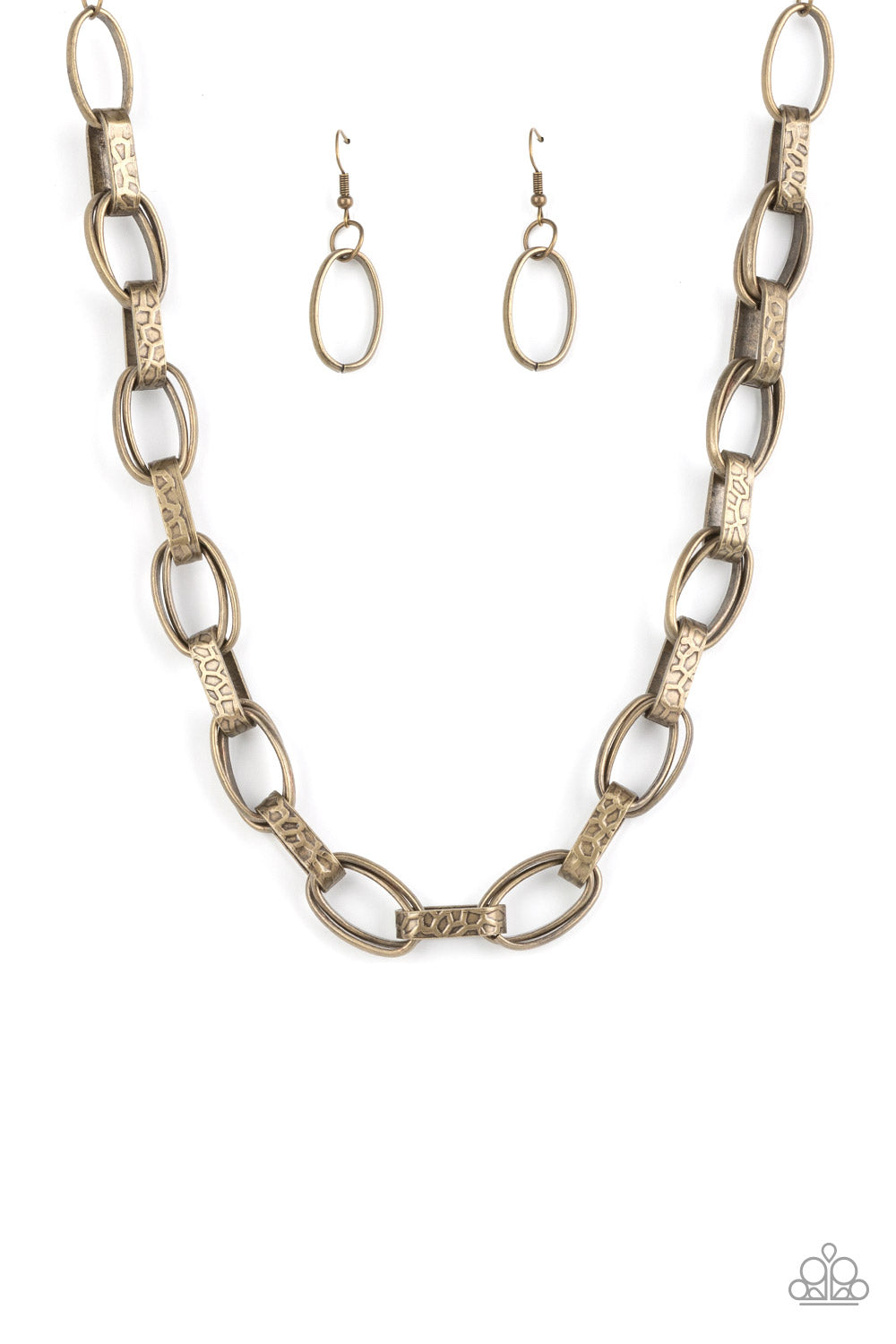 Motley In Motion - Brass necklace