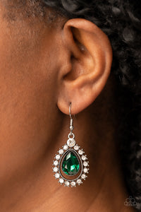 Paparazzi Earrings Divinely Duchess - Green Coming Soon