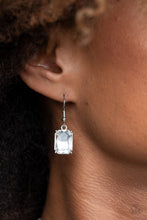Load image into Gallery viewer, Paparazzi Necklaces Deep Freeze Diva - White

