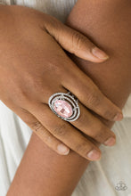 Load image into Gallery viewer, Paparazzi Rings Making History - Pink
