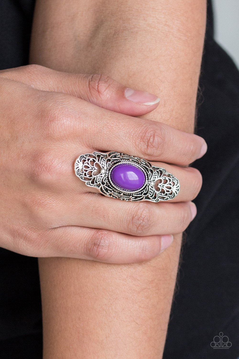 Paparazzi Rings Flair for the Dramatic Purple
