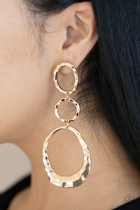 Paparazzi Earrings  1 Radically Rippled - Gold