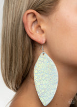 Load image into Gallery viewer, Paparazzi Earrings Eden Radiance - Multi

