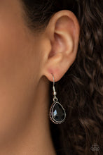 Load image into Gallery viewer, Paparazzi Necklaces Socialite Social - Black
