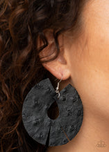 Load image into Gallery viewer, Paparazzi Earrings Palm Islands - Black
