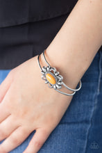Load image into Gallery viewer, Paparazzi Bracelets Serene Succulent - Orange
