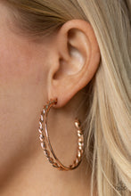 Load image into Gallery viewer, Paparazzi Earrings Retro Twist - Rose Gold
