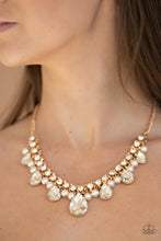 Load image into Gallery viewer, Paparazzi Necklaces Knockout Queen - Gold
