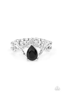 Paparazzi Rings Remarkable Refinement - Black