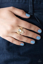 Load image into Gallery viewer, Paparazzi Rings Metro Queen - Gold
