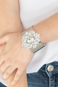 Paparazzi Bracelets The Fashionmonger - White LOP