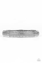 Load image into Gallery viewer, Paparazzi Bracelets Zimbabwe Zen - Silver
