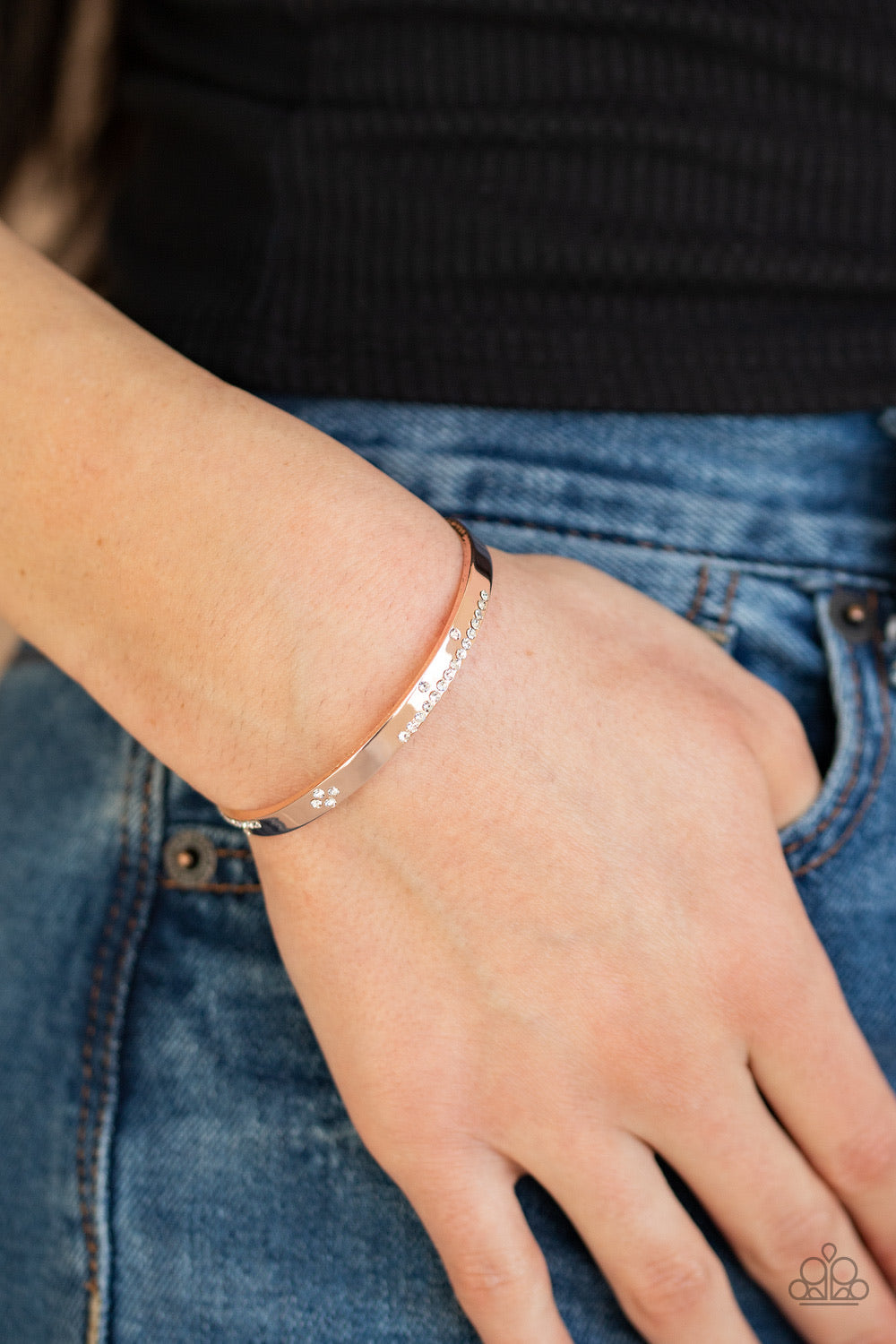 Paparazzi Bracelets Dainty Dazzle - Rose Gold