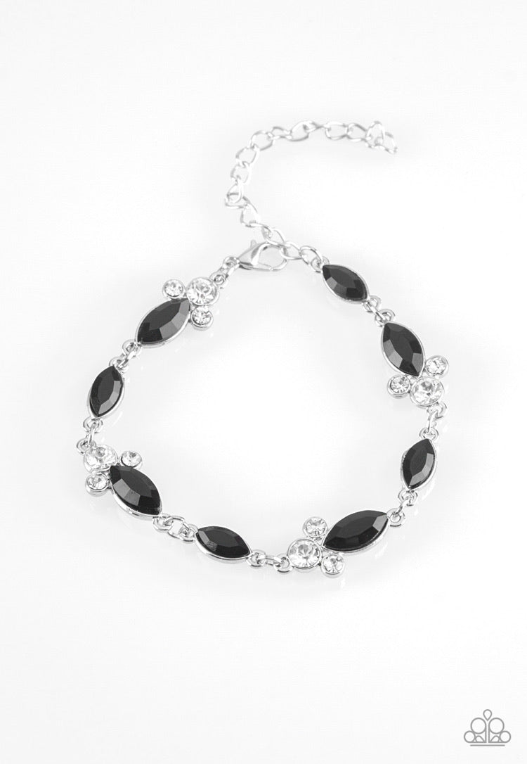 Paparazzi Bracelets At Any Cost - Black