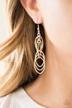 Load image into Gallery viewer, Paparazzi Earrings Tangle Tango gold
