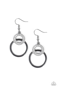 Paparazzi Earrings Regal Refinery - Black