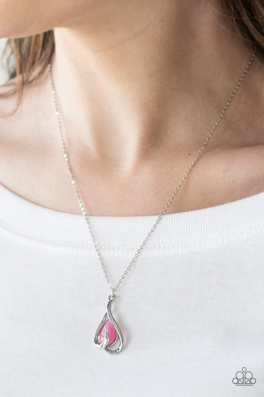 Paparazzi Necklaces Tell Me A Love Story - Pink