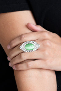 Paparazzi Rings Riviera Royalty - Green