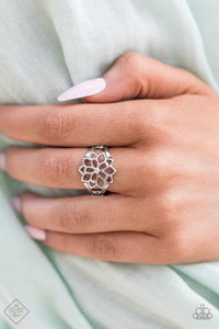 Paparazzi Ring: "Prana Paradise" Fashion Fix