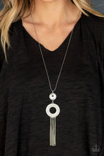 Load image into Gallery viewer, Paparazzi Necklaces Sassy As They Come - White Lop
