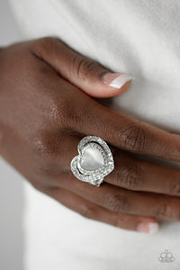 Paparazzi Rings What The Heart Wants - White