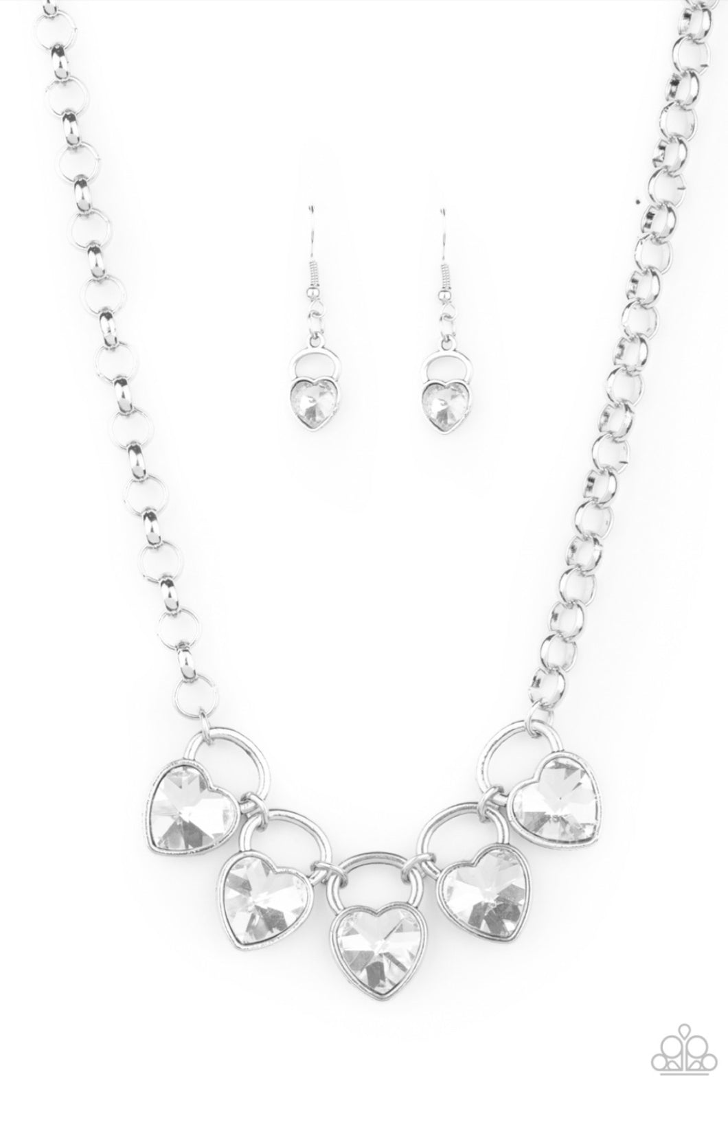 Paparazzi Necklaces Heart on your Heels White Lop
