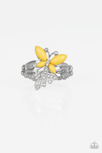 Paparazzi Rings Flutter Flirt - Yellow