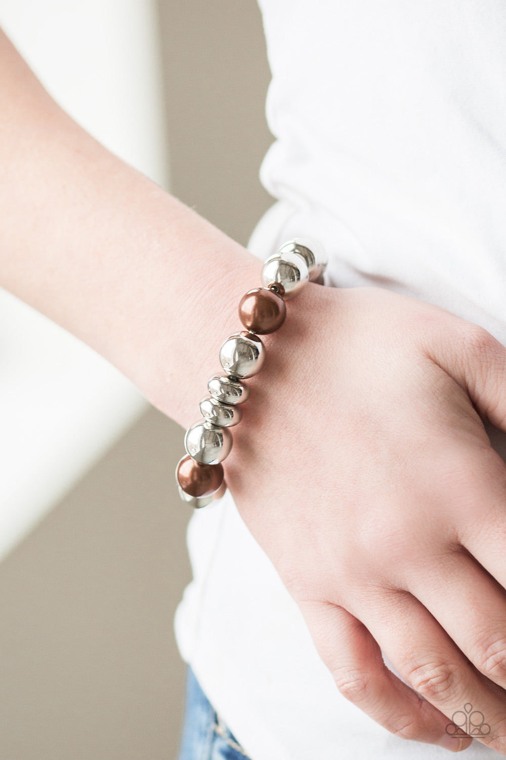 Paparazzi Bracelets Upper Manhattan - Brown