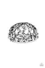 Load image into Gallery viewer, Paparazzi Rings Haute Havana - Silver
