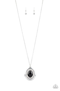 Paparazzi Necklace Castle Couture - Black