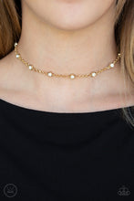 Load image into Gallery viewer, Paparazzi Necklaces Stunningly Stunning - Gold
