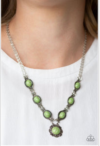 Paparazzi Necklaces Desert Dreamin Green