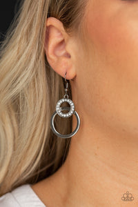 Paparazzi Earrings Regal Refinery - Black