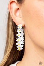Load image into Gallery viewer, Daisy Disposition - White Earrings
