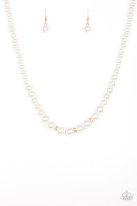 Paparazzi Necklaces Royal Romance - Gold