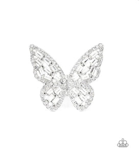 Paparazzi Ring ~ Flauntable Flutter - White