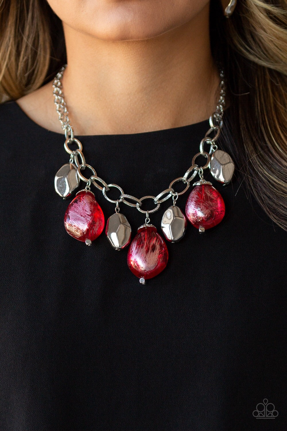 Paparazzi Necklaces Looking Glass Glamorous - Red 