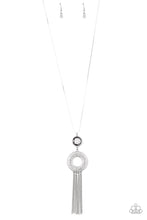 Load image into Gallery viewer, Paparazzi Necklaces Sassy As They Come - Silver
