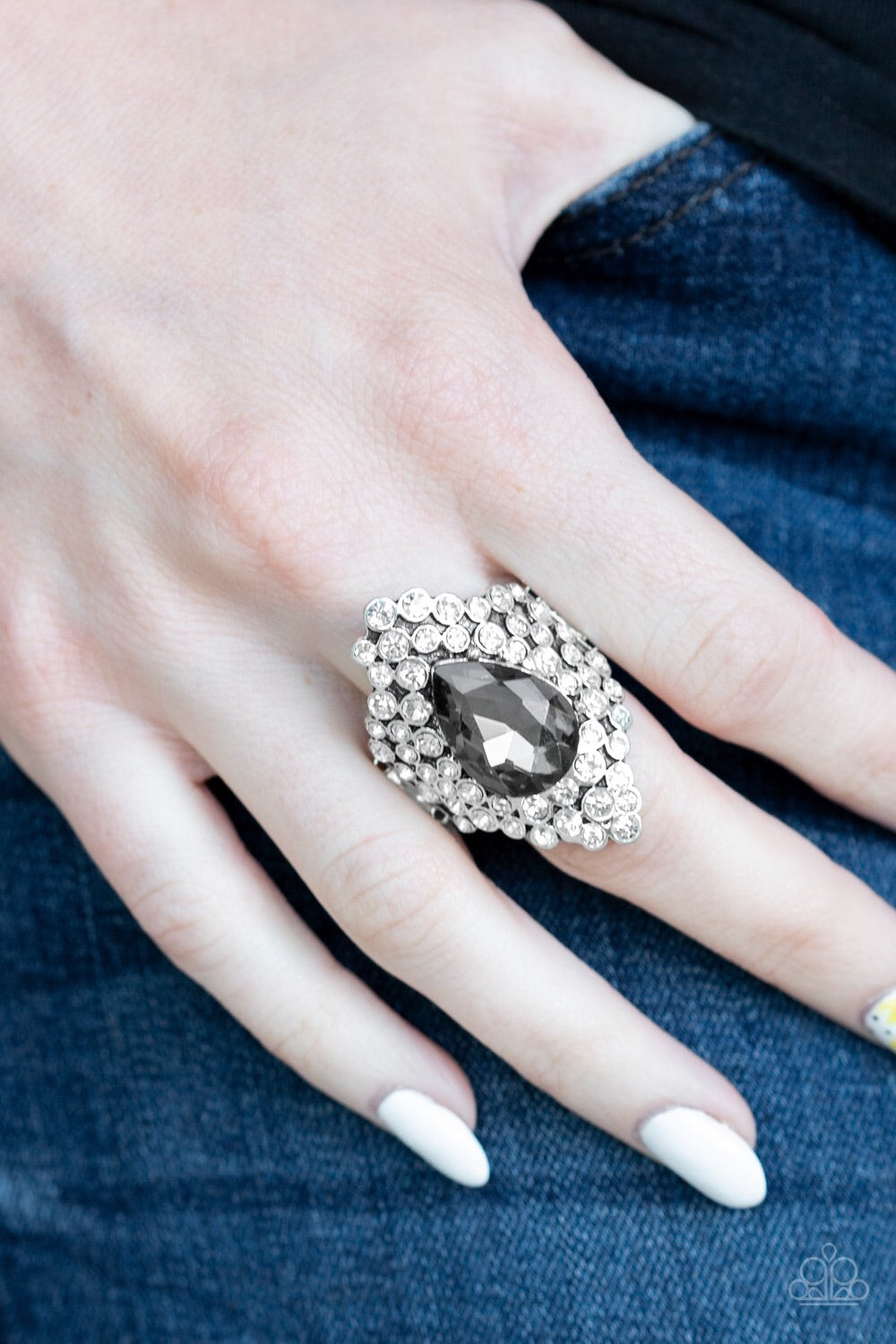 Paparazzi Rings Hollywood Heiress - Silver