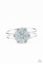 Load image into Gallery viewer, Paparazzi Bracelets Garden Extravagance - Blue
