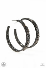 Load image into Gallery viewer, Paparazzi Earrings GLITZY By Association - Black
